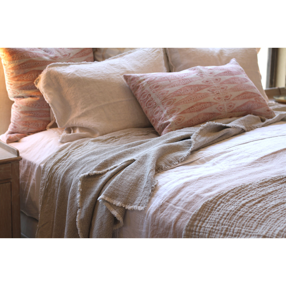 Linen Throw Kai - Stonewashed - Textured - Frayed Edges - Light Natural Color