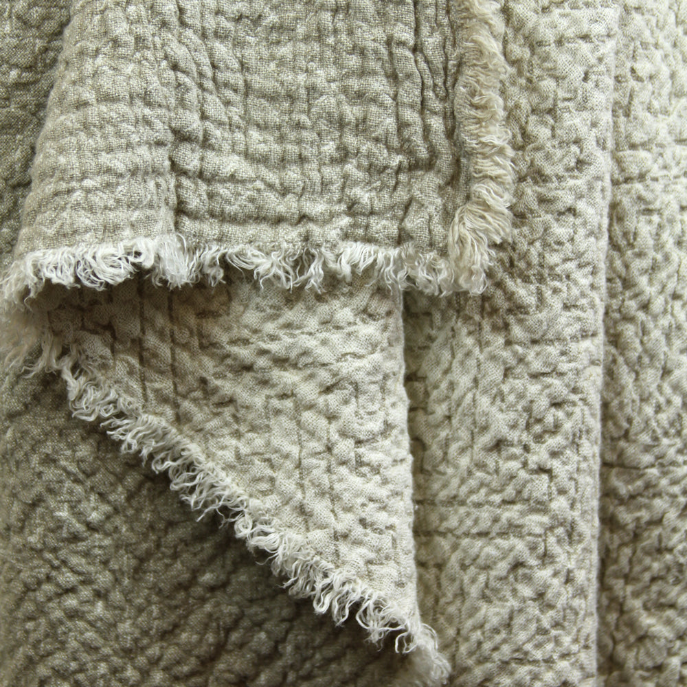 Linen Throw Expression - Stonewashed - Textured - Frayed Edges - Natural and Ivory Color